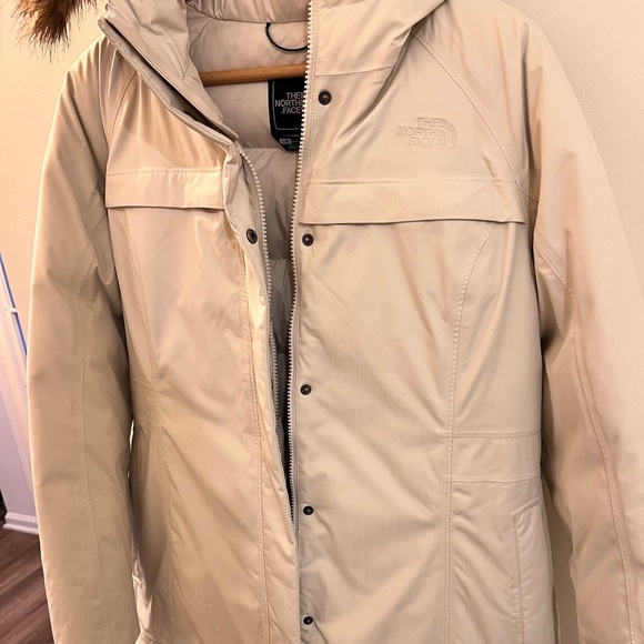 The North Face Arctic Parka jacket! Vintage white! New with tags:) puffer… - Picture 4 of 8